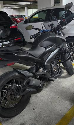 BAJAJ DOMINAR 400 BAJAJ DOMINAR 400